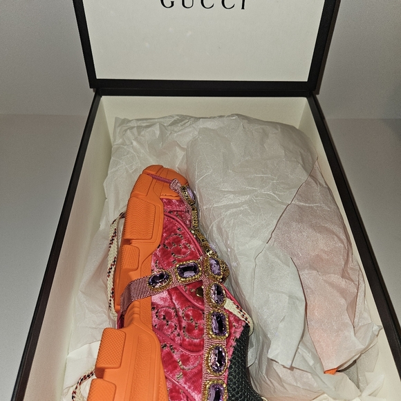 Gucci Women Flashtrek w/Pink Crystal (Special Edition) - NWT, Orginally $2250 - Picture 5 of 10